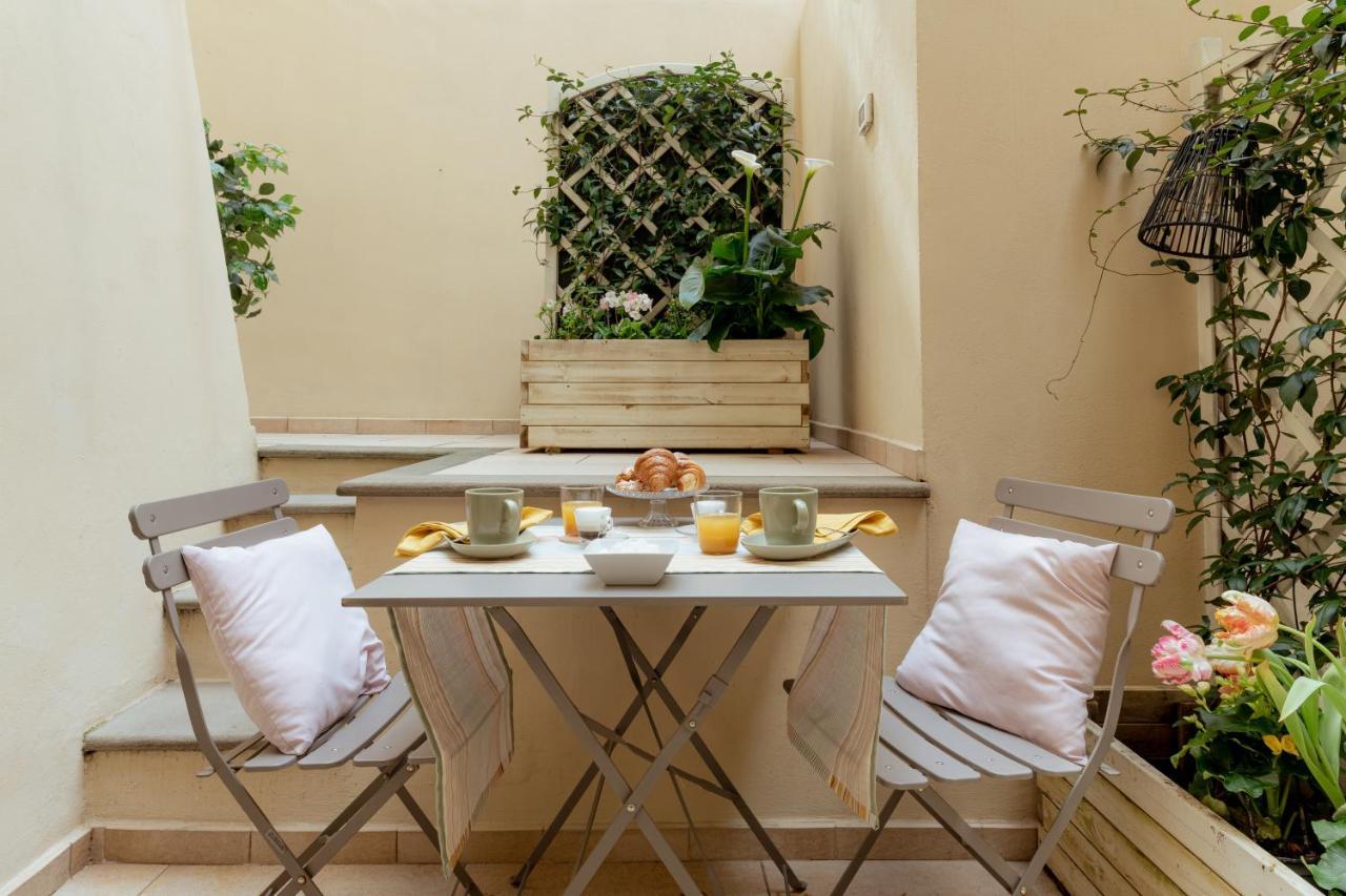 Il Cortile Di Elisa & Our Flats Bed & Breakfast ลุคคา ภายนอก รูปภาพ